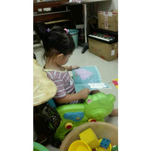 小猪佩奇礼品装（内含故事书20册+佩奇、乔治正版玩偶）