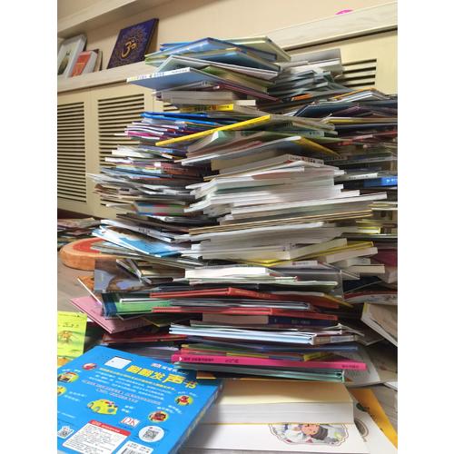 小猪佩奇双语故事纸板书（全4册）