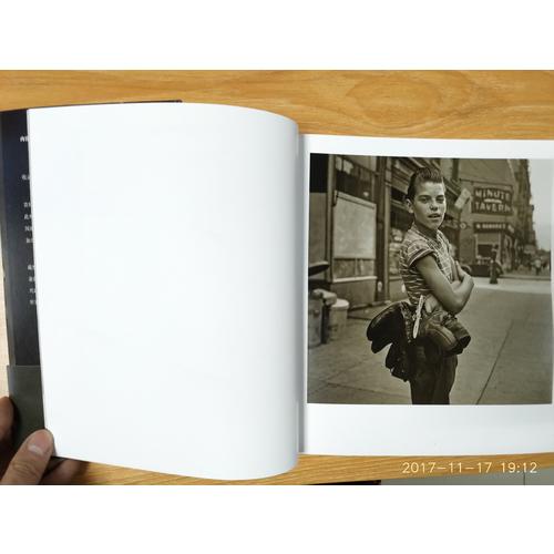 我是这个世界的间谍：薇薇安迈尔街拍精选摄影集