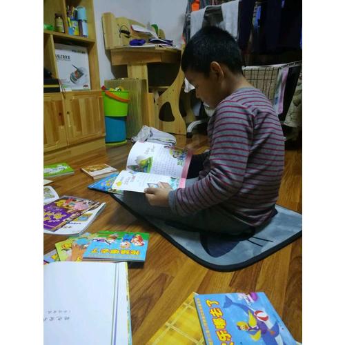 乐悠悠爆笑校园故事 课外书风波