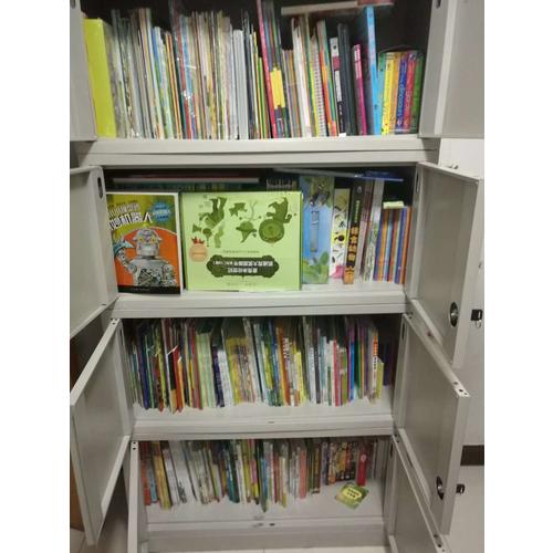 迪士尼公主音乐王冠故事书